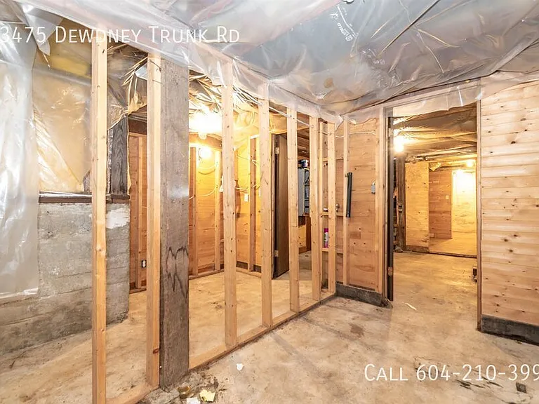 33475 Dewdney Trunk Rd — Photo 21