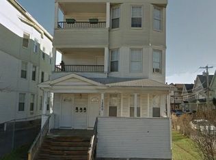 1360 Kossuth St, Bridgeport, CT 06608