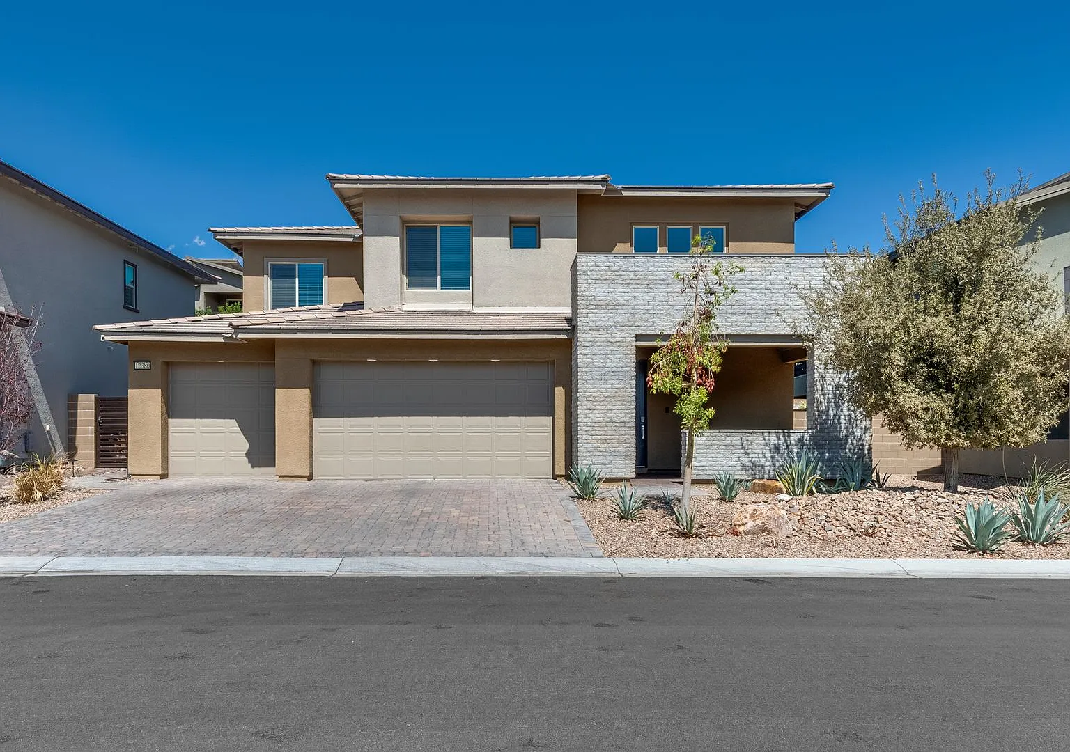Luxury Summerlin North Home with Private Pool — Photo 1