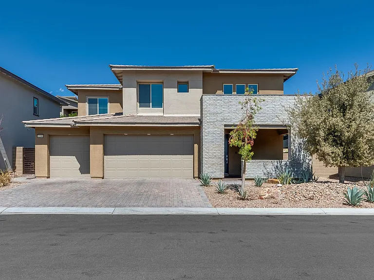 12380 Notch Trail Ave — Photo 1