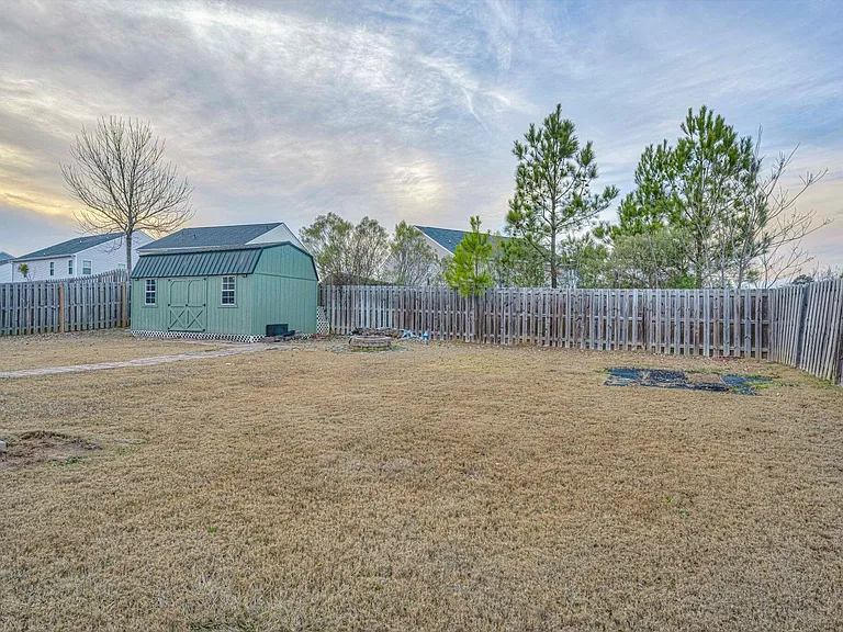 8647 Crenshaw Dr — Photo 39