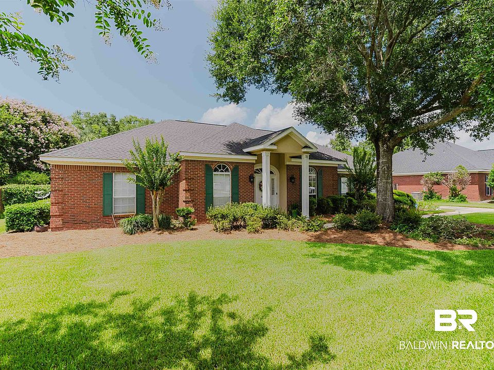 1st image of 211 Royal Ln