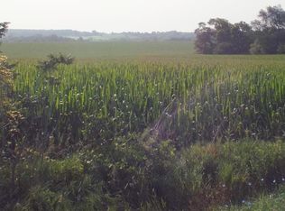 N Scheider Rd, Freeport, IL 61032