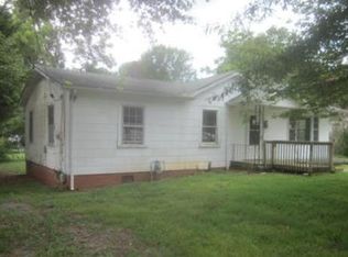 948 Ridge Dr, Newton, NC 28658