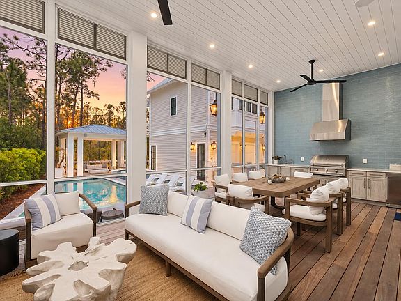 4th image of 565 E Royal Fern Way