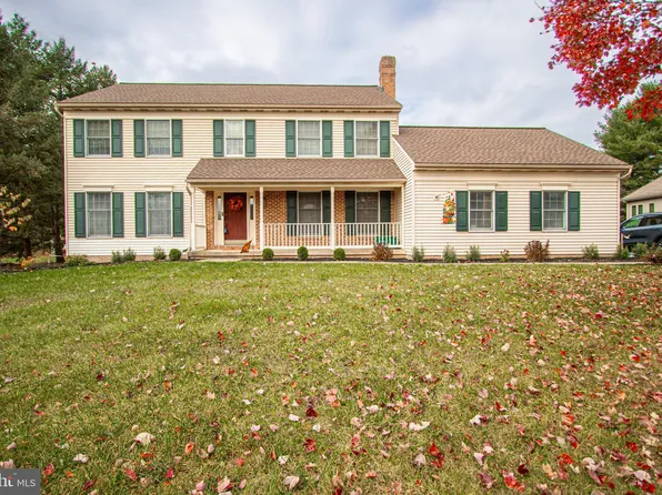 306 Rumford Rd, Lititz, PA 17543