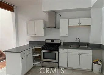 Studio, 1250 sqft, $2,400 — Photo 4