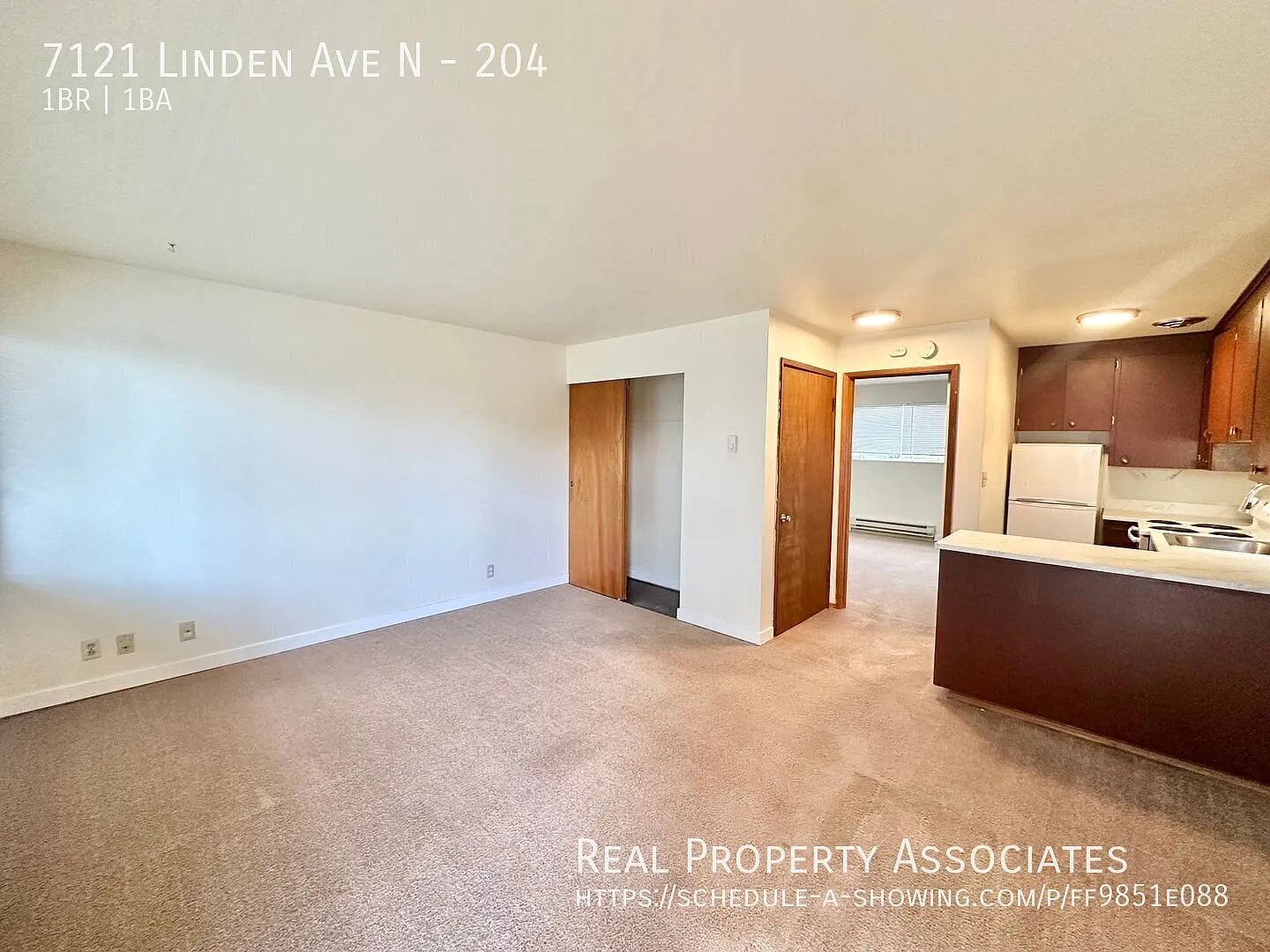 Charming 1-Bedroom Apartment Near Green Lake! — Photo 2