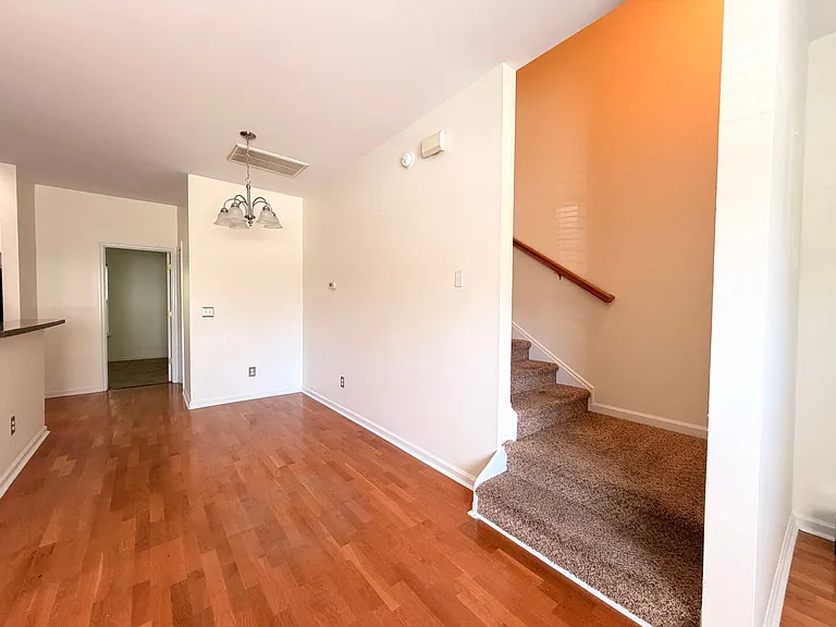 4105 Perrine St — Photo 11