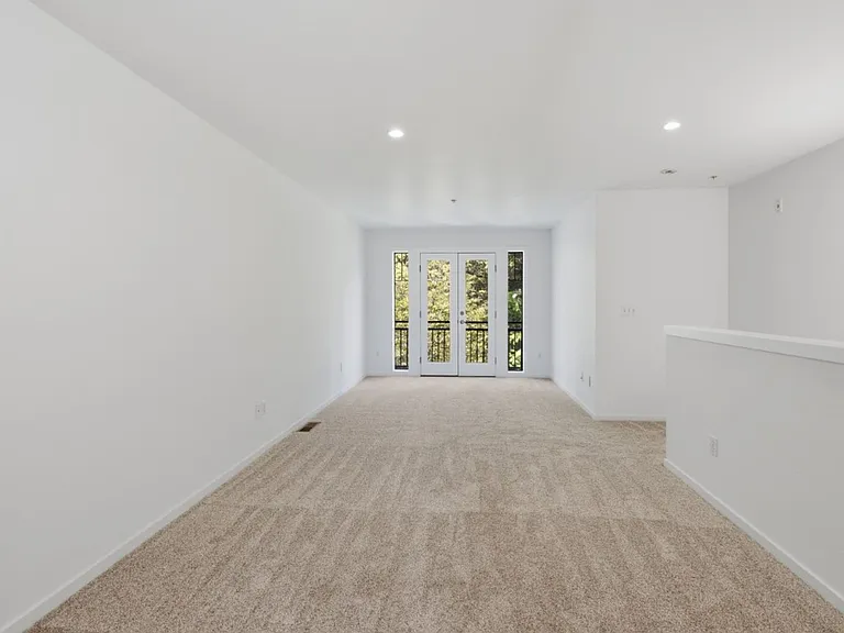 10575 NE 12th Pl #104 — Photo 8