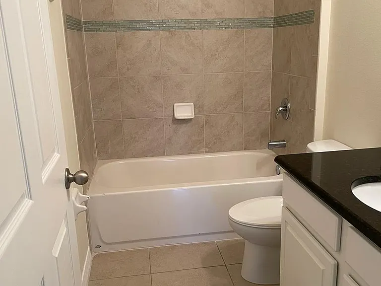 3580 Sagamore Ln — Photo 8