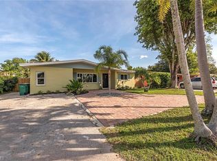 1123 Cooper Dr, Naples, FL 34103