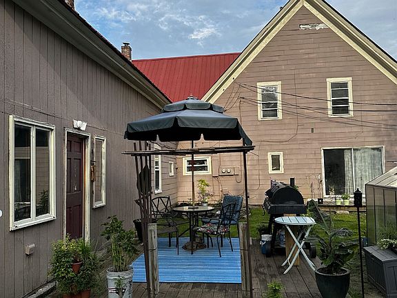 3rd image of 1417 Main Street