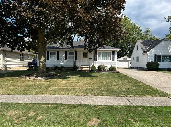 1240 W 27th St, Lorain, OH 44052