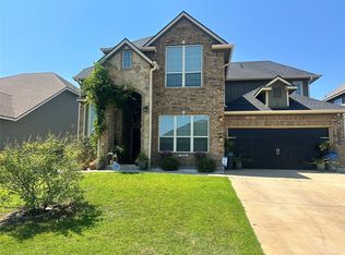 10420 Langham Dr, Waco, TX 76708