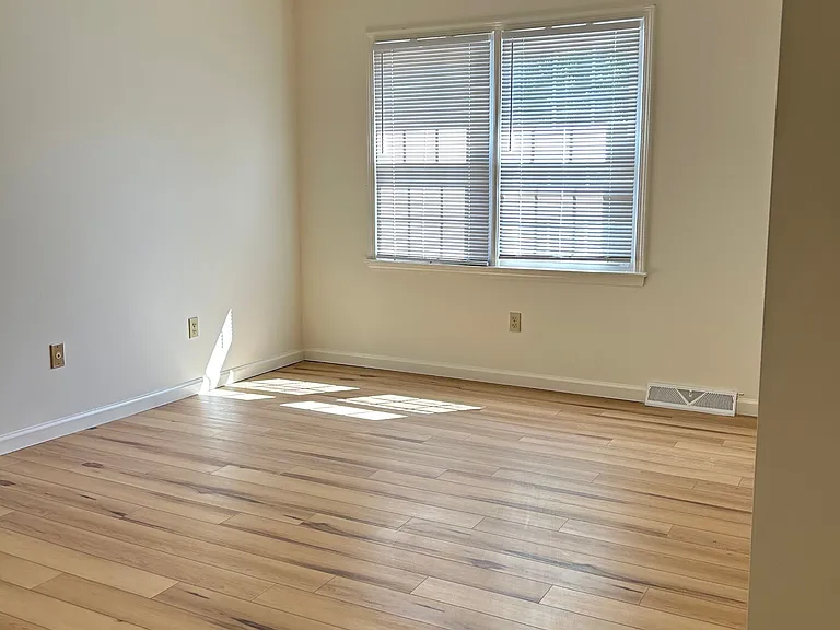 107 Rainbow Cir #9 — Photo 12