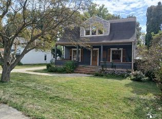 519 W Adrian St, Blissfield, MI