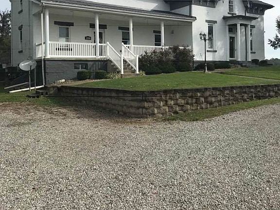 2nd image of 203 Jackson St