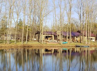 300 N Mapleleaf Rd, Lapeer, MI 48446