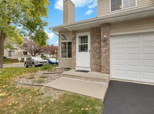 1145 Pecks Woods Dr #1145, Saint Paul, MN 55112