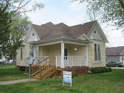 1st image of 309 E Osage St