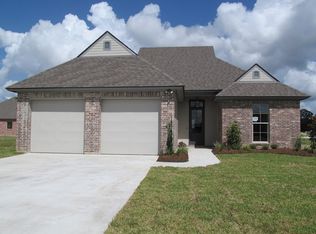 1102 Huval St, Broussard, LA 70518