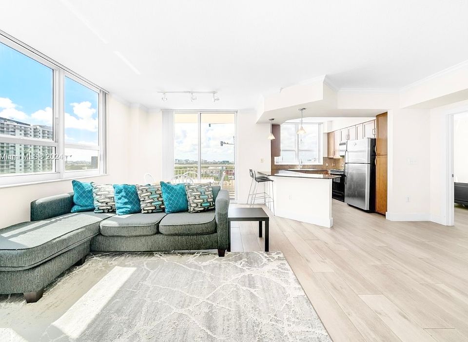 1st image of 2000 N Bayshore Dr APT 1102