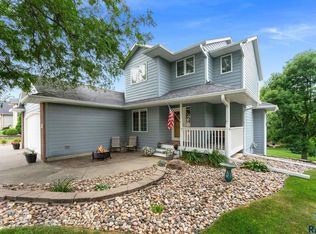 6117 S Mustang Cir, Sioux Falls, SD 57108