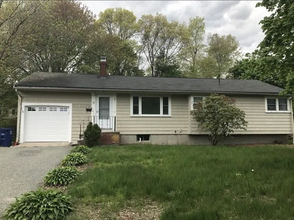 11 Selwyn Rd, Braintree, MA 02184