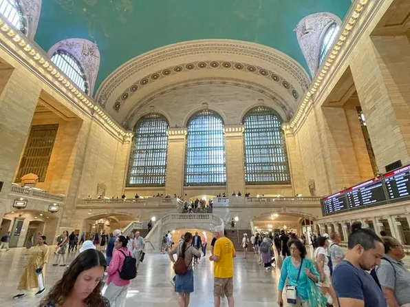 220 East 54th Street image 17 of 18