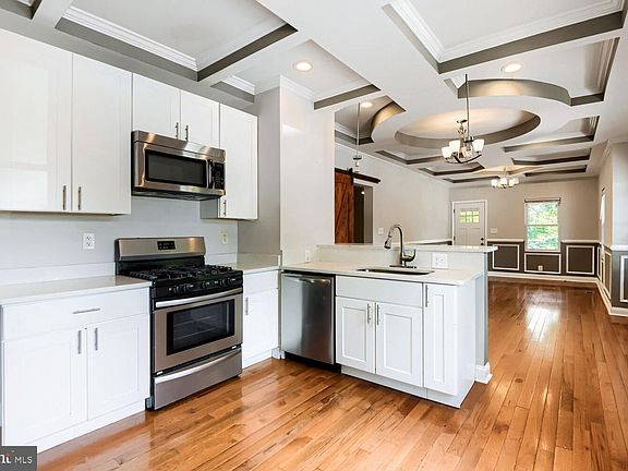 4th image of 6604 Sherwood Rd