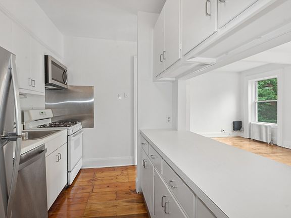 3rd image of 149 State St Floor 3