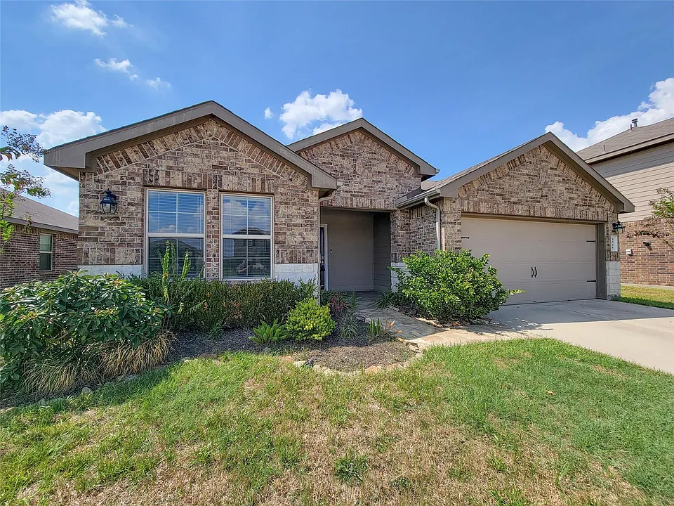 3346 Sumac Dr