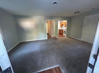 18203 Graham Ct APT 60, Triangle, VA 22172