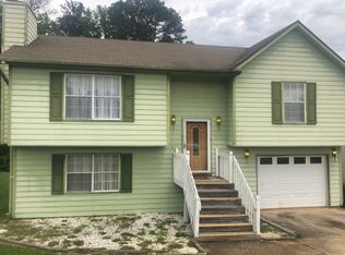 2692 Mill Lake Way, Morrow, GA 30260