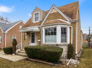 6042 N Oriole Ave, Chicago, IL