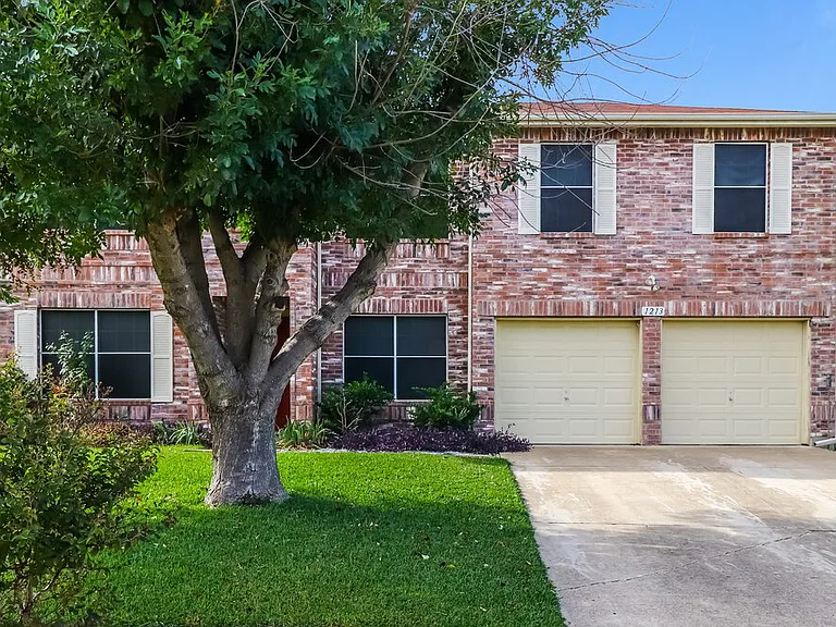 1213 Singletree Ct — Photo 1