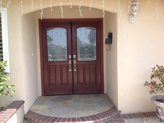 3rd image of 9281 Carnation Dr