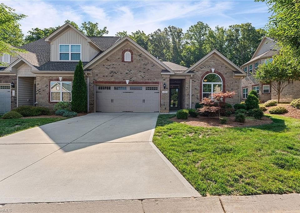 1st image of 2958 York Place Dr