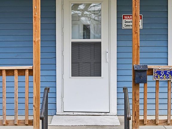 5th image of 2524 E St