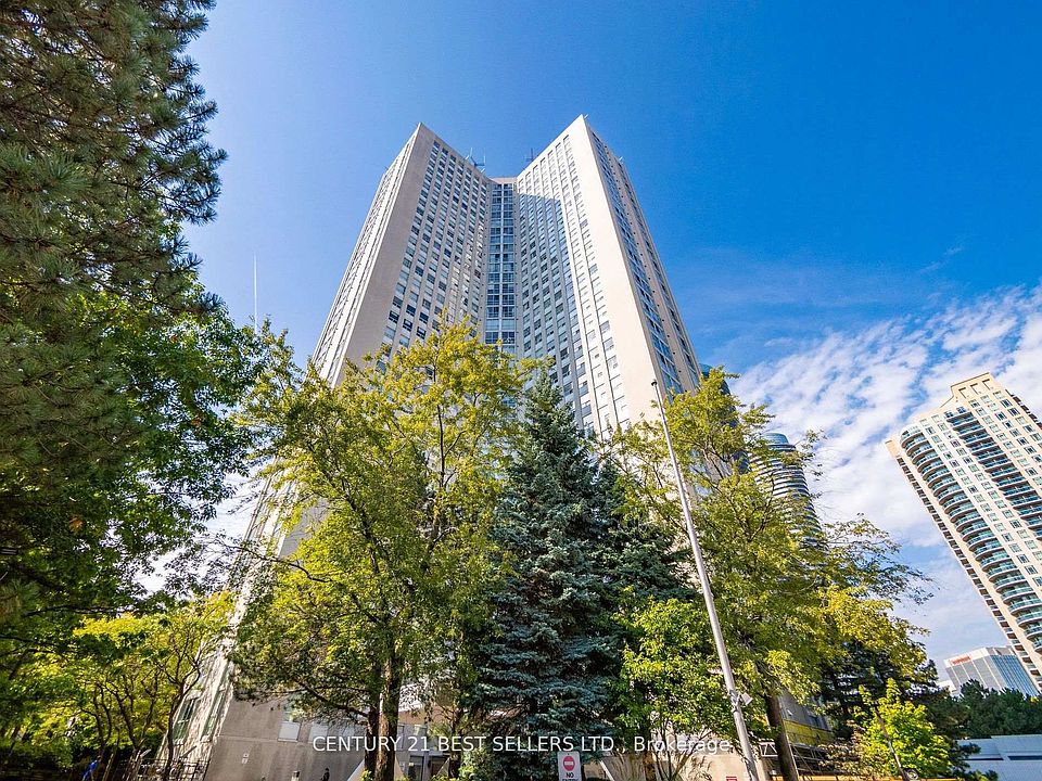 1st image of 3650 Kaneff Cres #601