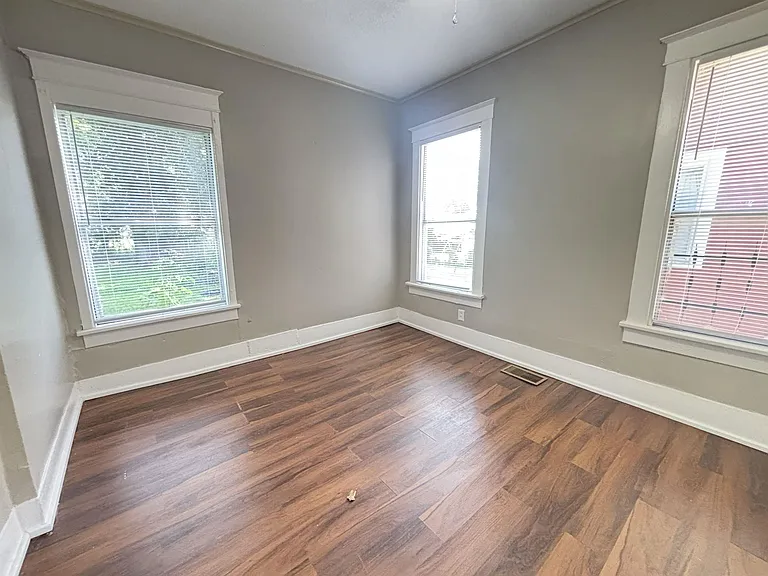 696 Decatur St — Photo 11