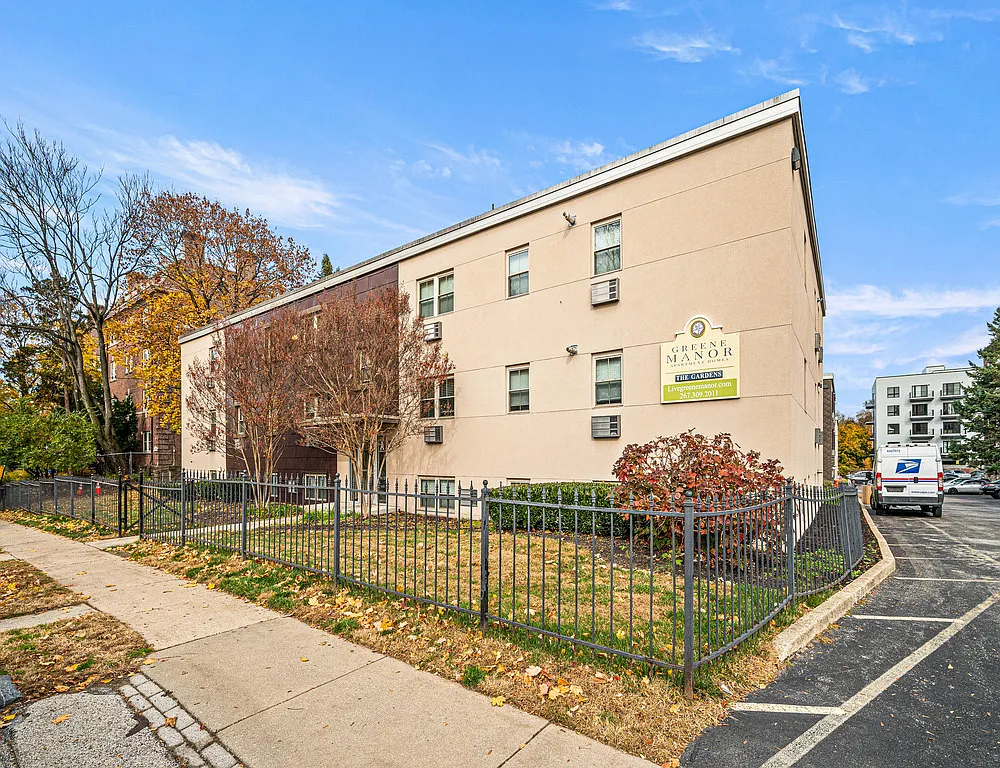 Greene Manor Apartments — Photo 3