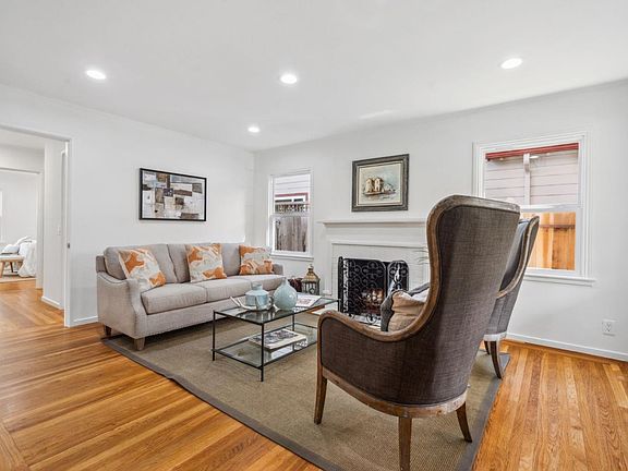 5th image of 319 Madrone St