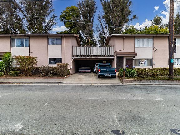 2nd image of 450 44th Street
