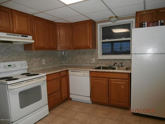 4th image of 1434 Pocono Blvd