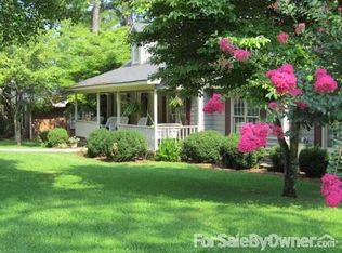 1661 Banbury Dr, Fayetteville, NC 28304