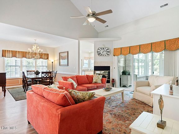 5th image of 122 N Shore Drive