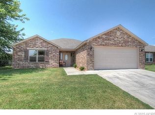 6900 Olind Dr, Mounds, OK 74047