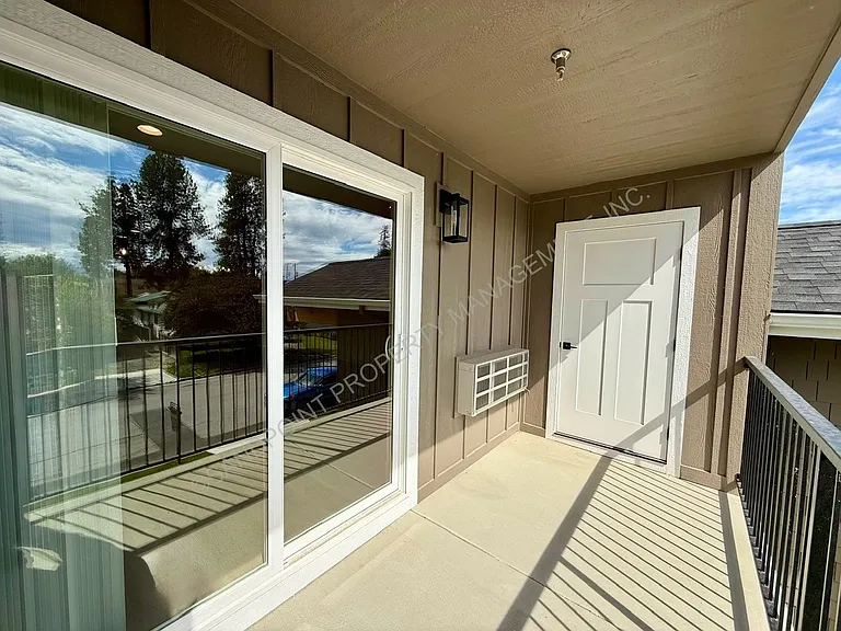 424 S Olive Ave #304 — Photo 12